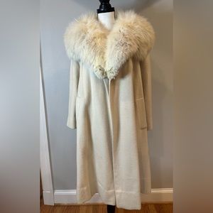 COPY - Cream color Vintage 1950’s car length coat with fur collar